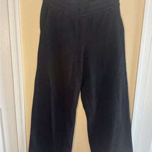Lululemon Women’s Black Mid Rise Wide Leg Scuba Pants